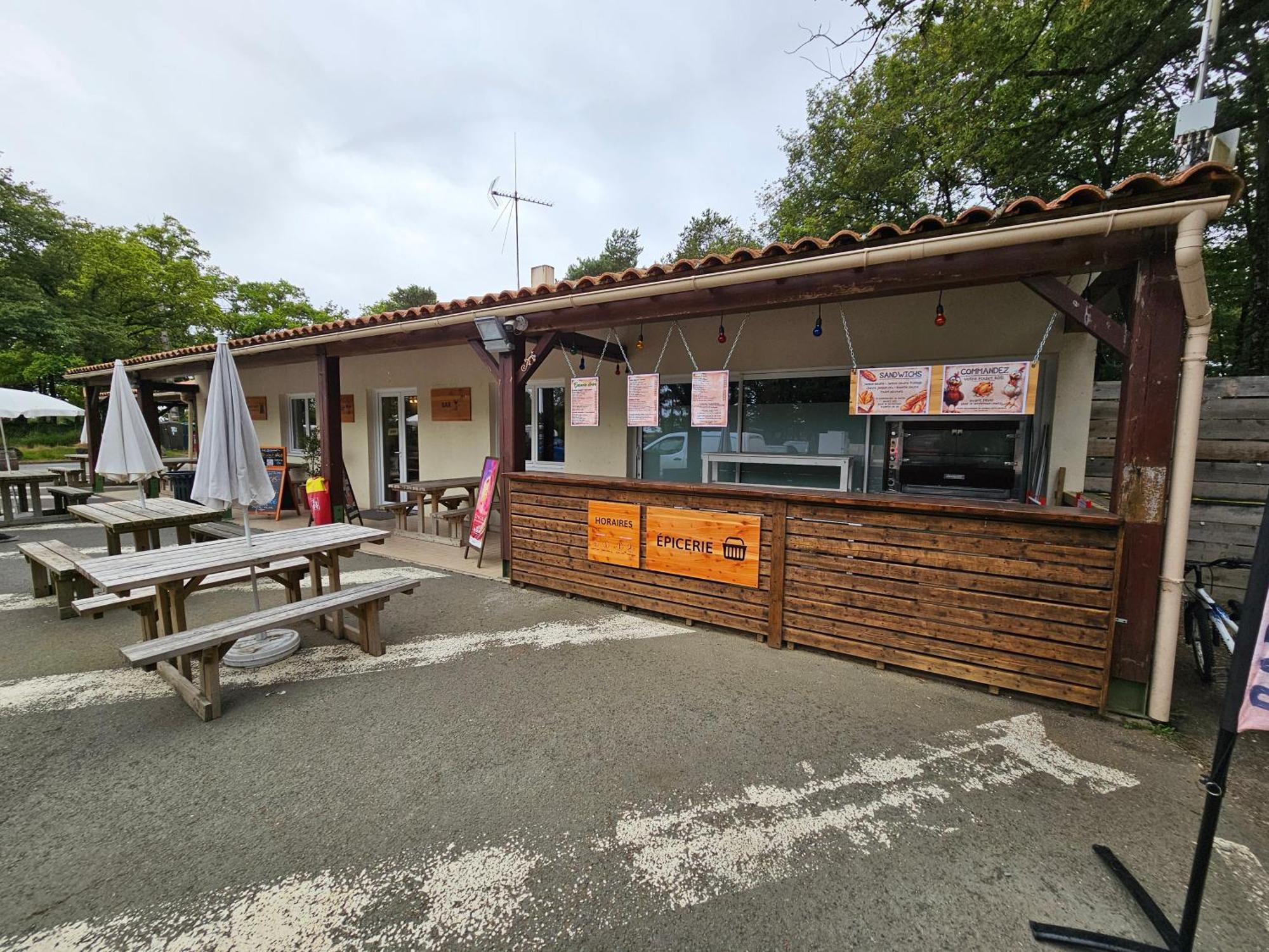 Mobil-Home 6 Personne - Tohapi Coeur De Vendee La Boissiere-de-Montaigu Exteriör bild