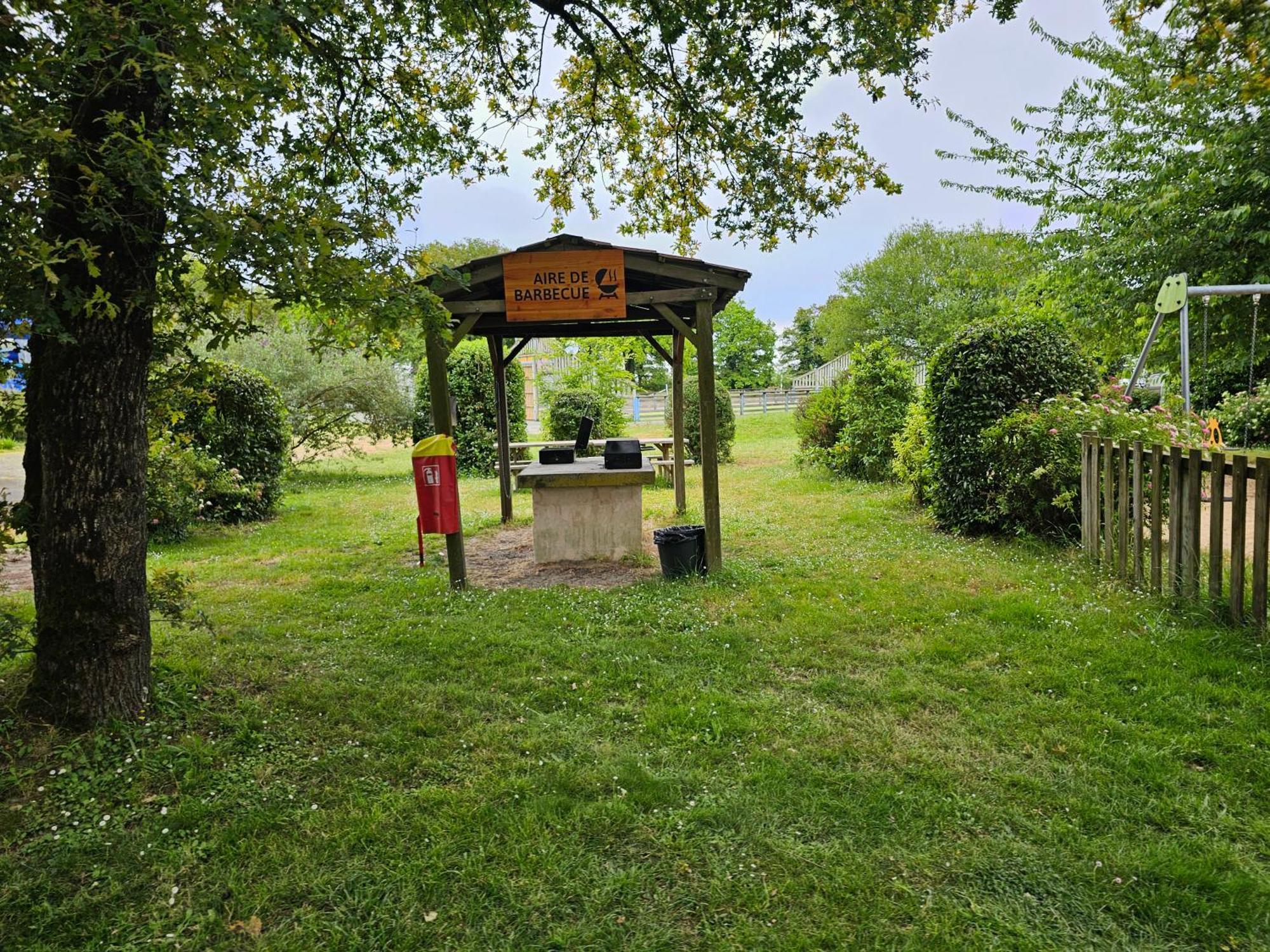 Mobil-Home 6 Personne - Tohapi Coeur De Vendee La Boissiere-de-Montaigu Exteriör bild
